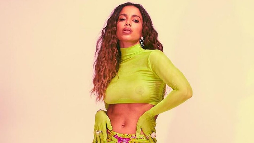 Anitta pezones