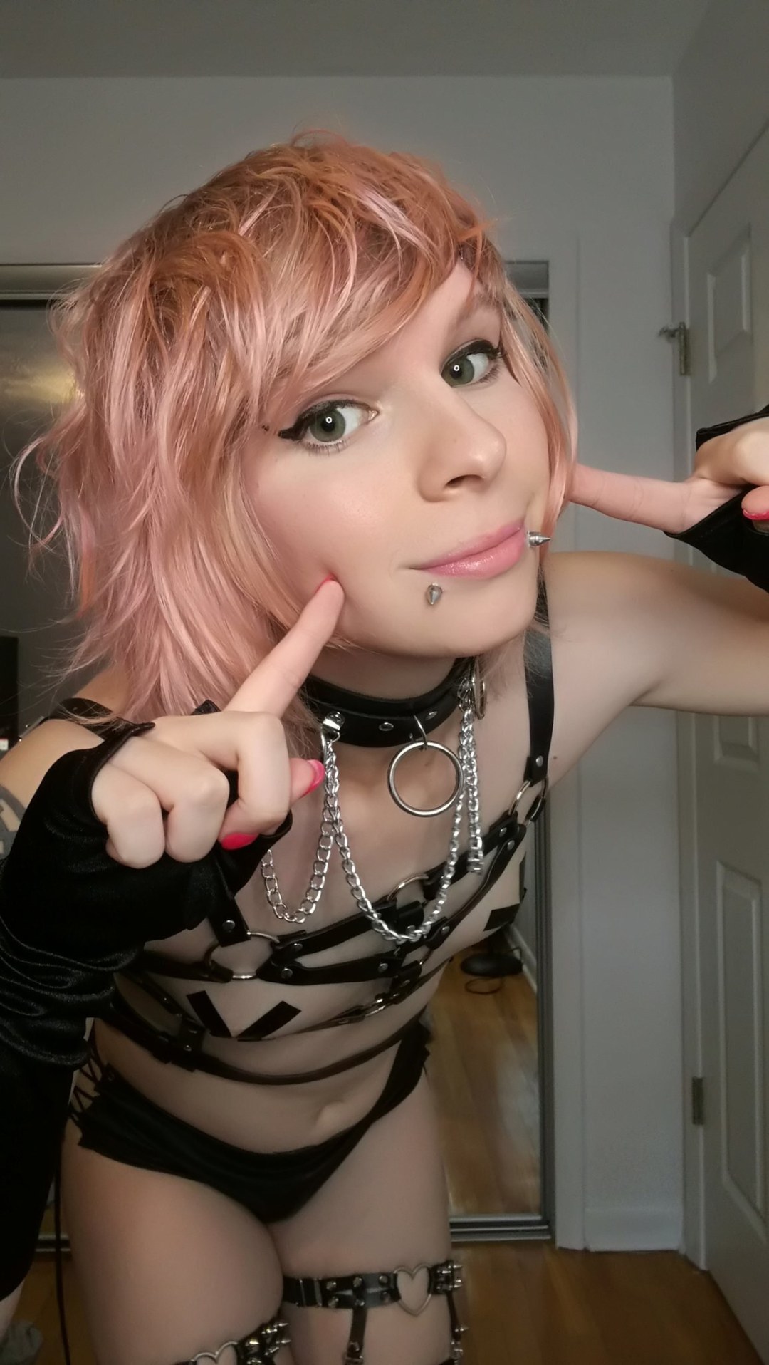 Rosiexox en Twitter: "Oh Lordy #gay #nsfw #traps #ButtPlug X