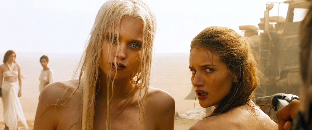 Mad Max Road of Yarost Film 2015 Clushing