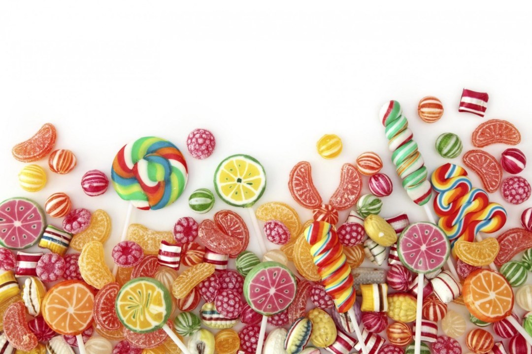 Caramelo sobre un fondo blanco