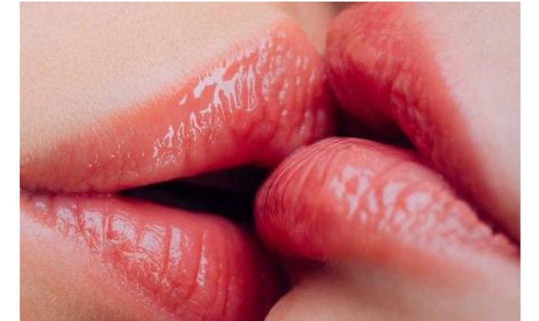 El nombre de besos en los labios