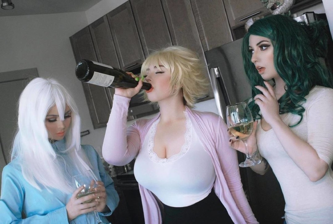 Juliette Michele Cosplay tetas