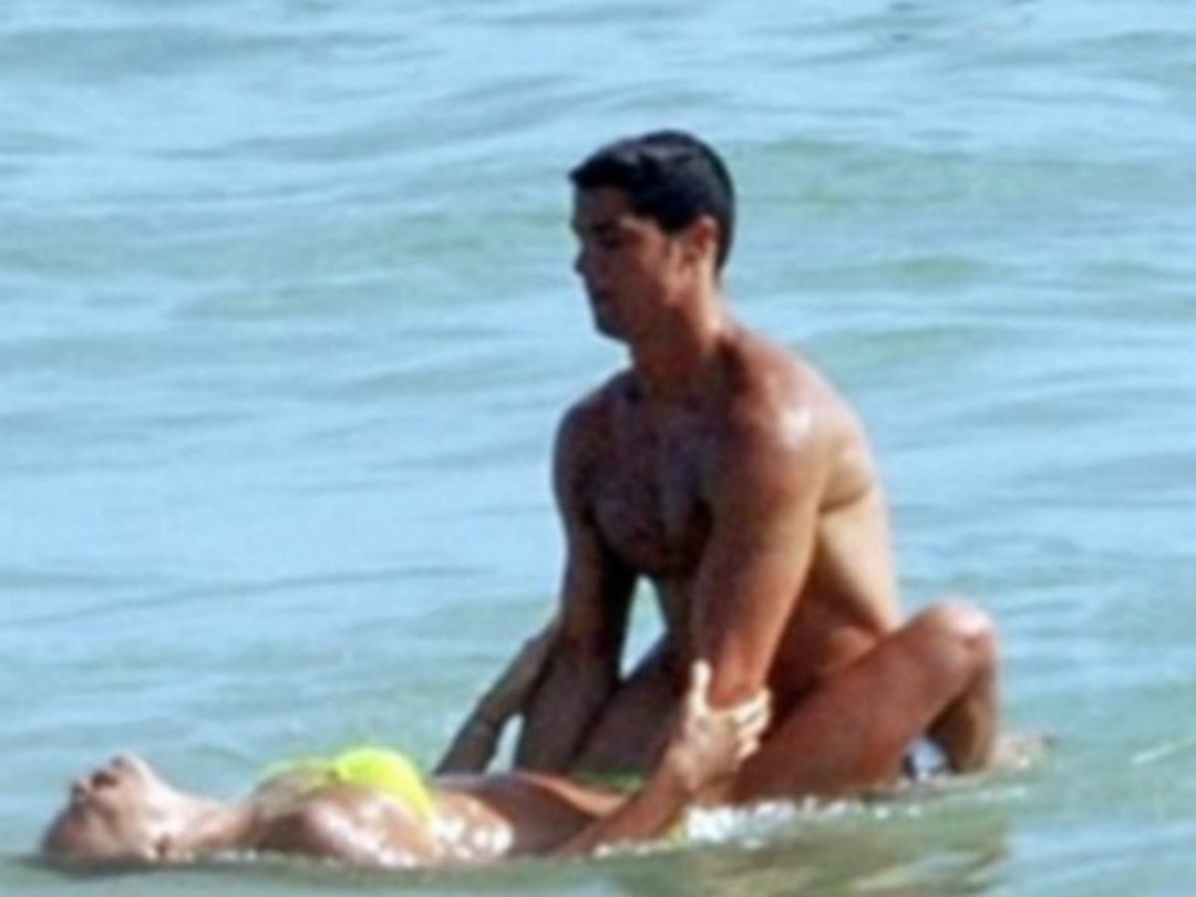 Naked Christiano Ronaldo