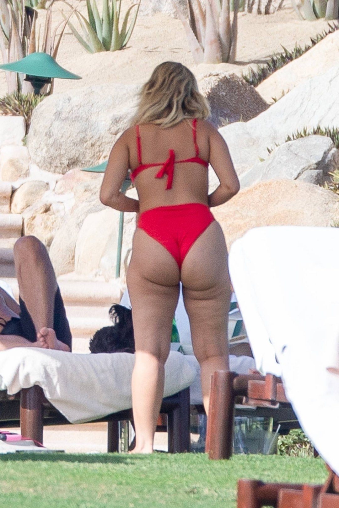Bebe rexha caliente
