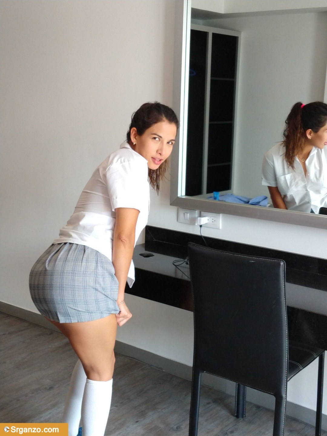 Cums en el amigo de un amigo privado