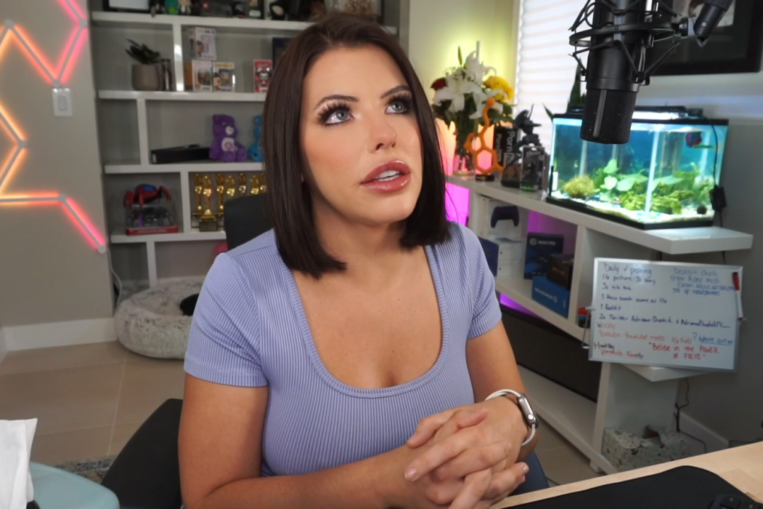 Adriana Chechik 2022