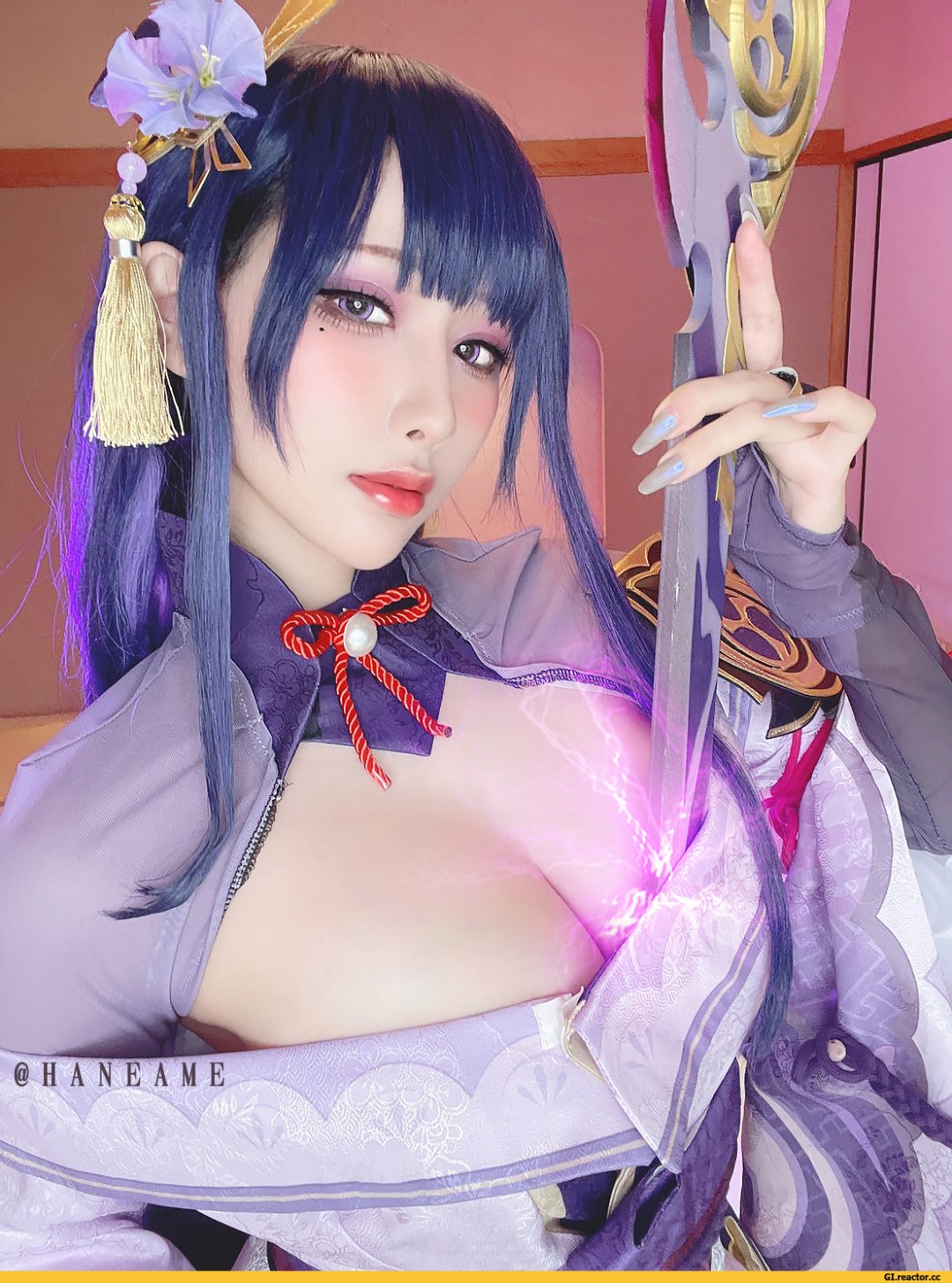 Cosplay con grandes tetas