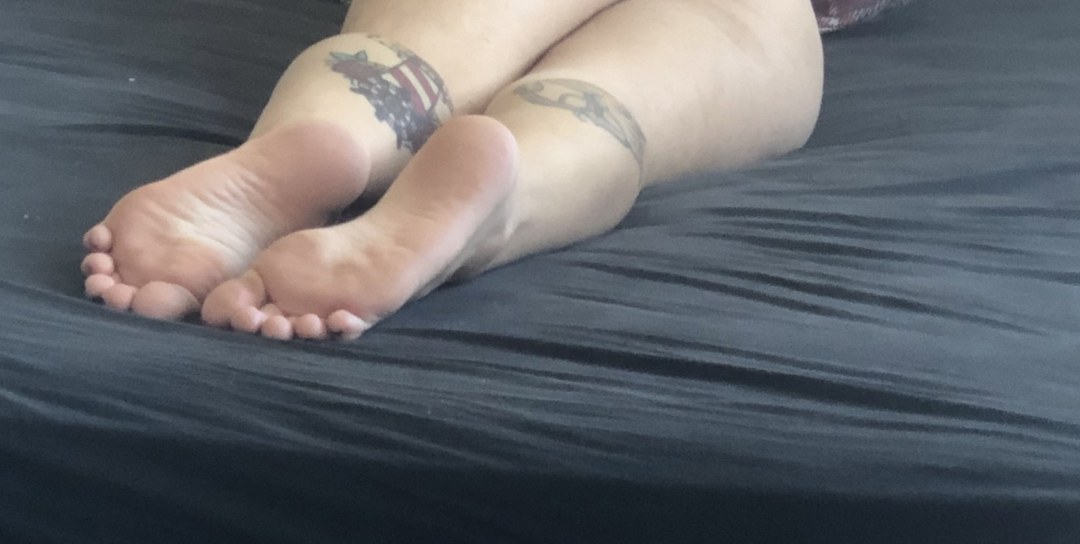 Daisy Taylor solzes pies