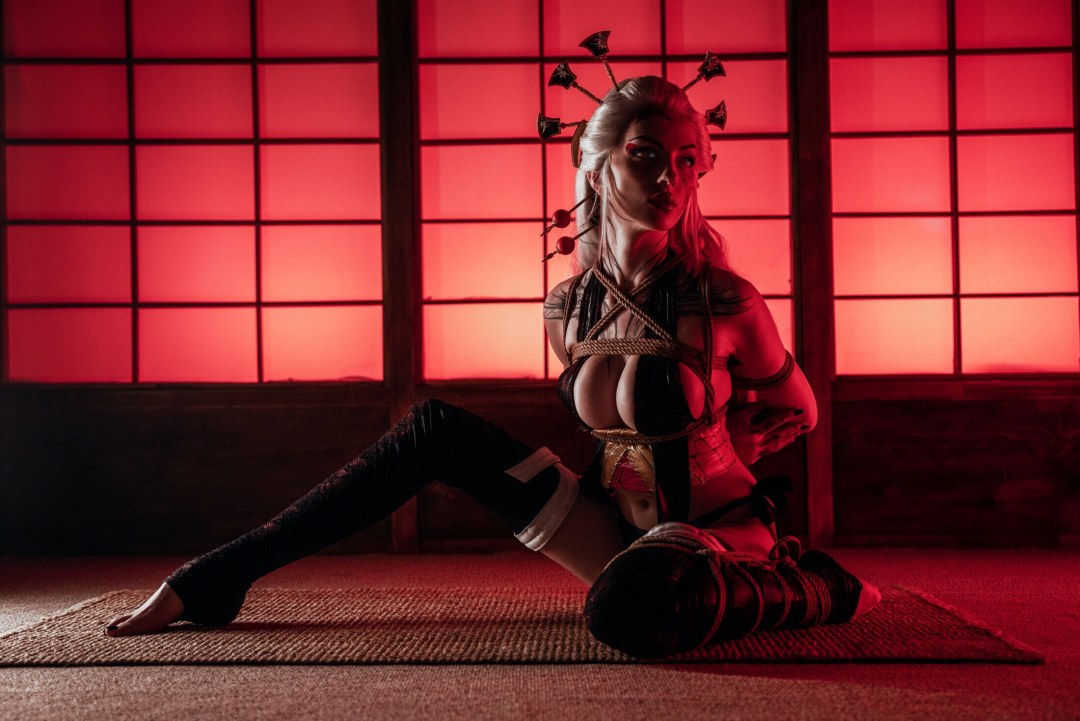 El cosplay de Bousetta está desnudo