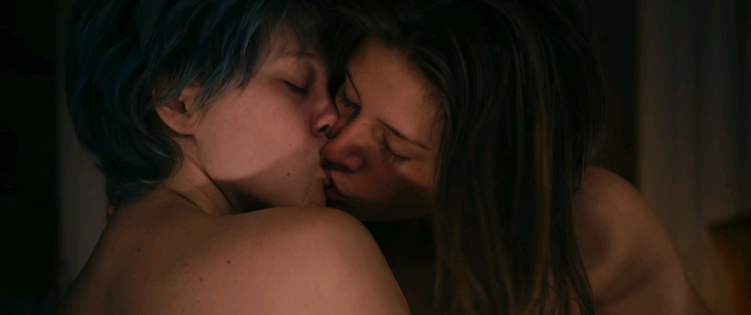 Las chicas se besan