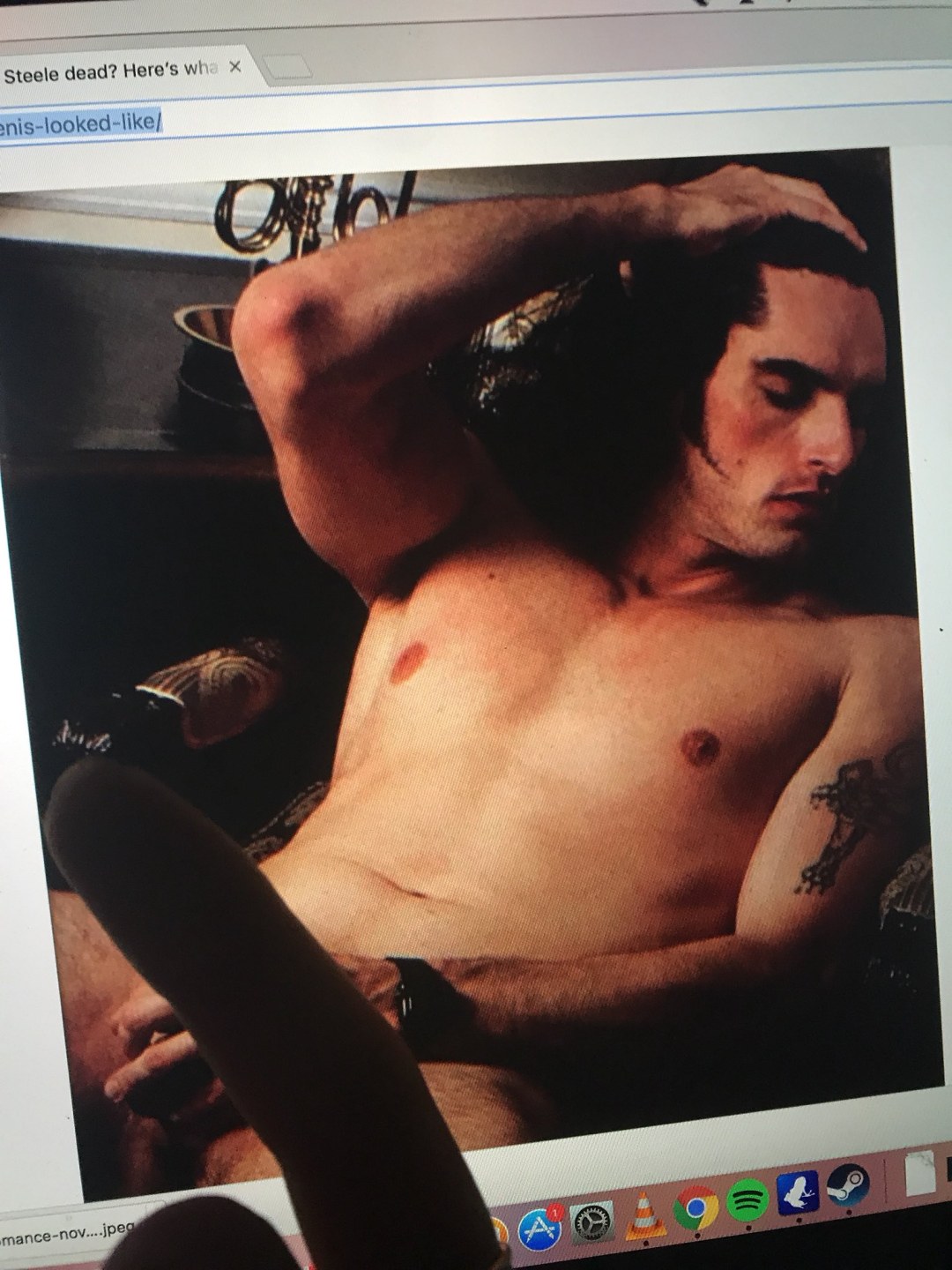 Peter Style Young Hot