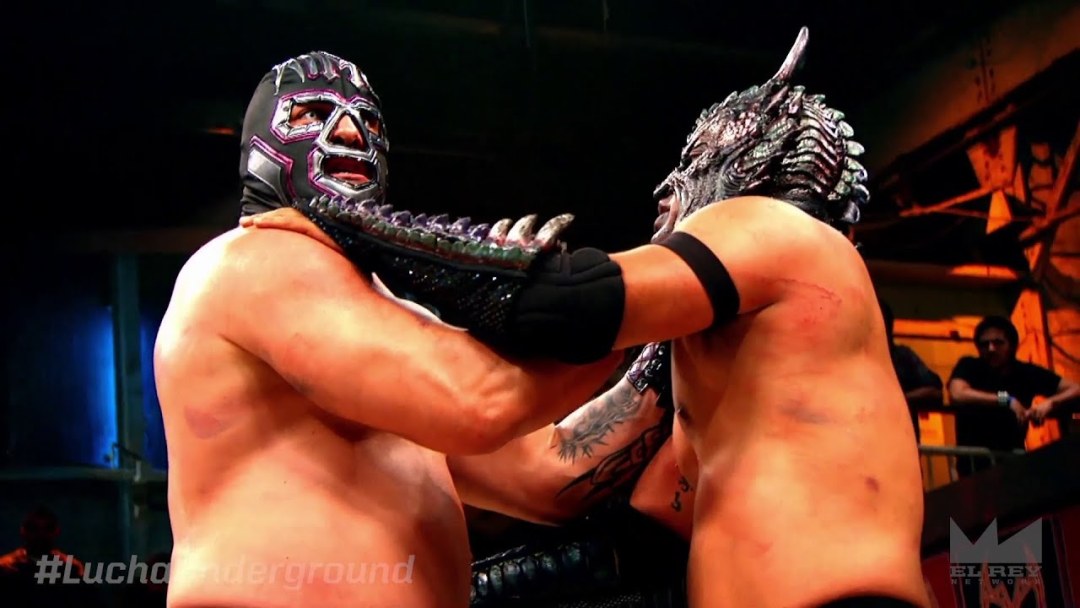 Luchador de drago sin máscara