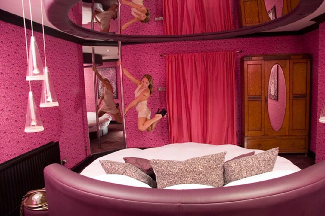 Hotel Hazbin Alastor Anime
