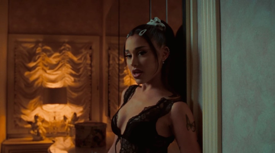 34+35 Ariana Grande Doja Cat Megan the Stallion