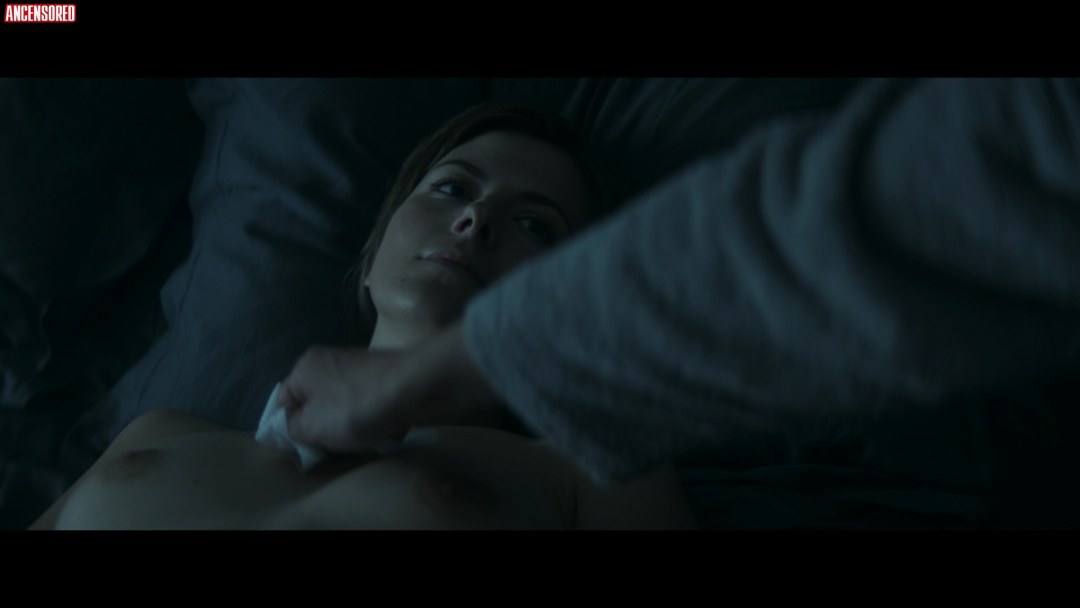 Fotos calientes de Evgenia Gromova de la película Fidelity