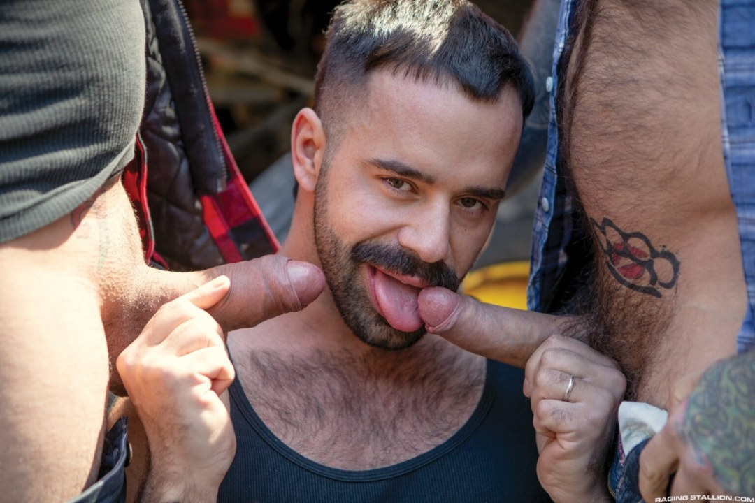 Bo Sinn Naked Cock Cums