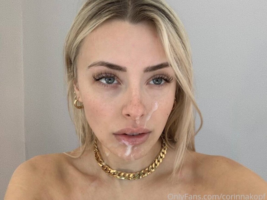 Corinna kopf boobs de culo desnudo solamente