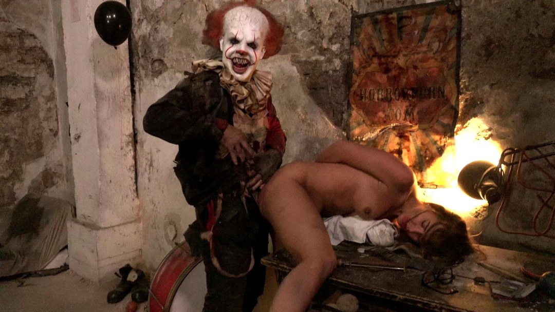 Zombis con grandes tetas