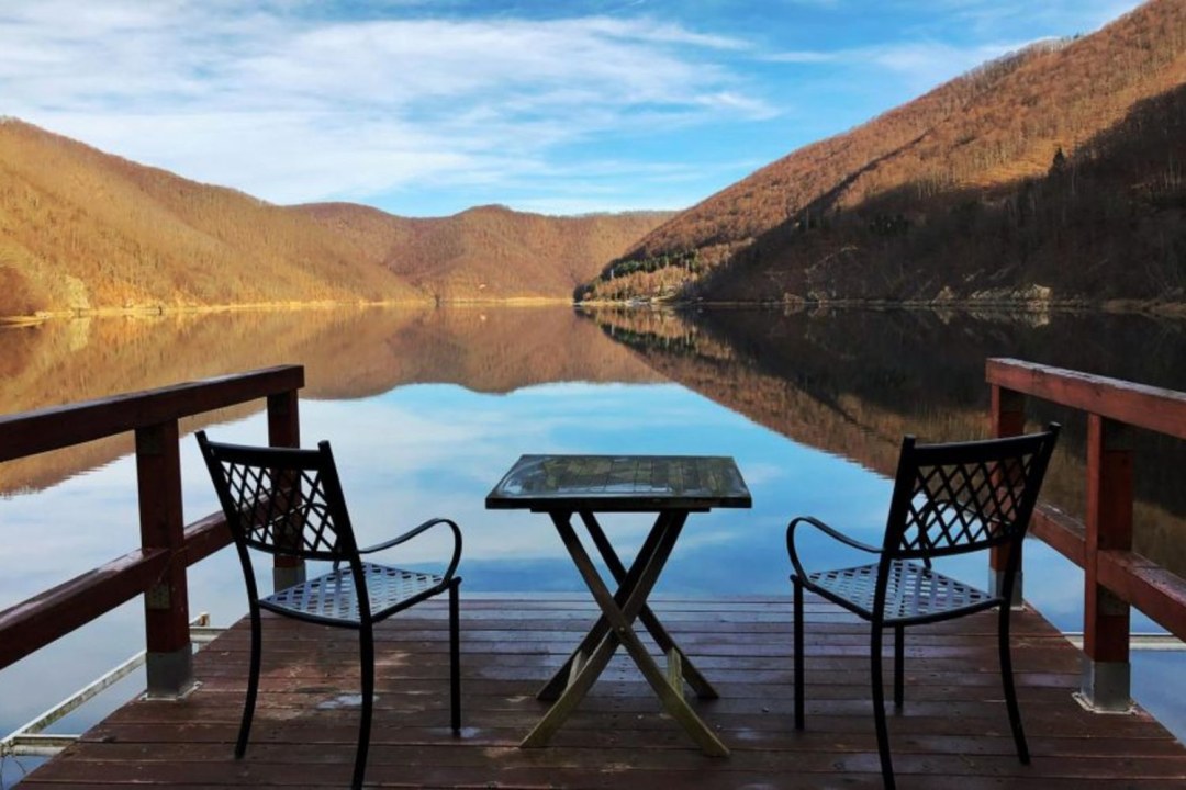 Lac DinnesShere Art