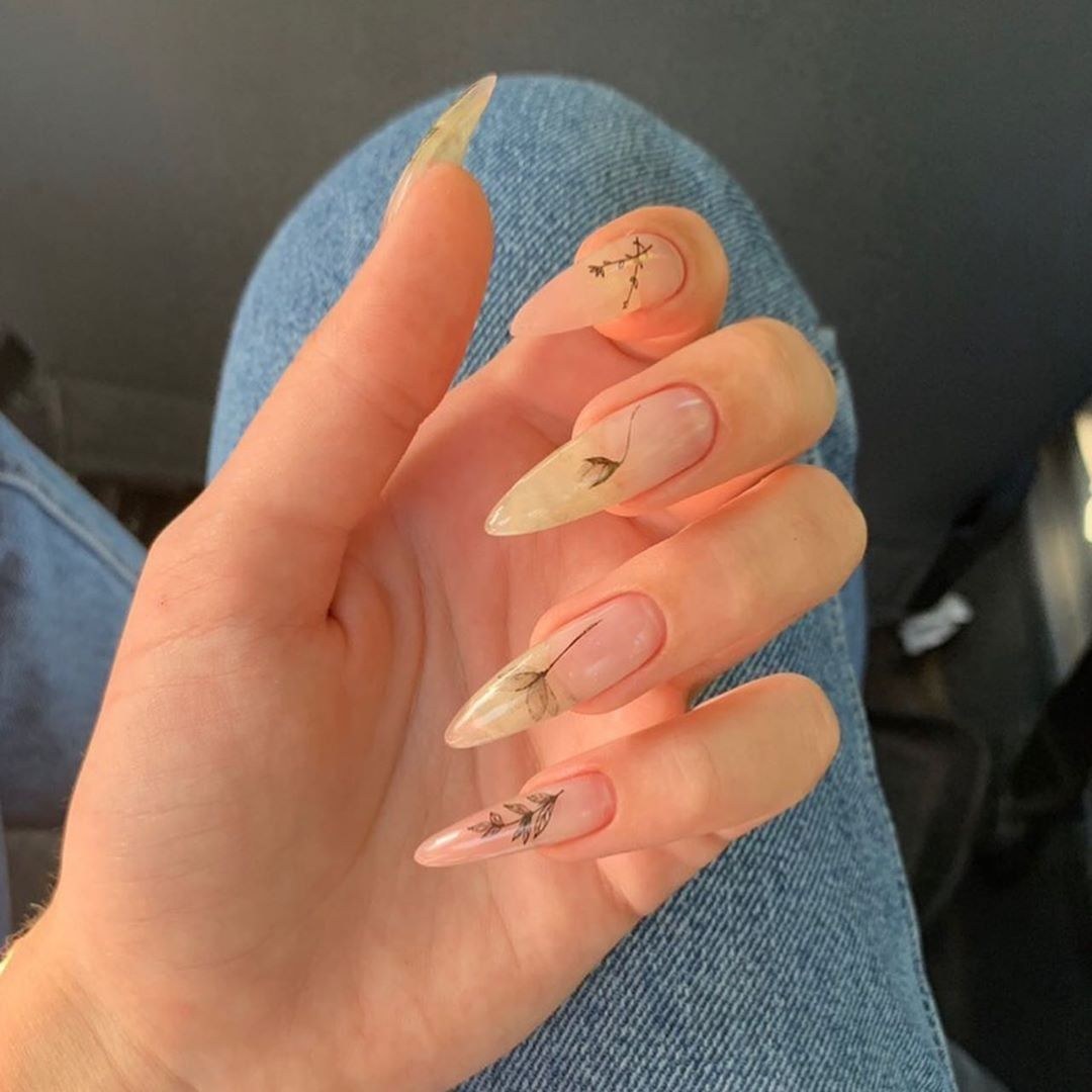 Manicura para uñas cortas con gatos