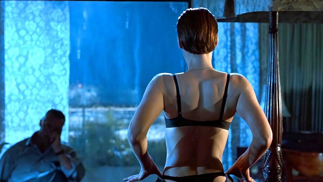 Jamie Lee Curtis Striptez