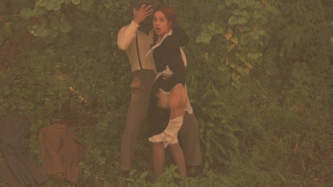 Erica Savastani desnuda en la película "Voyeurist", 1999