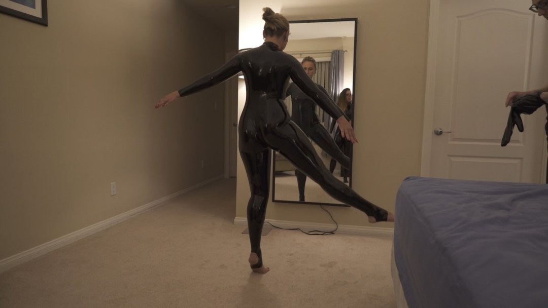 Samantha Grace Bondage de látex