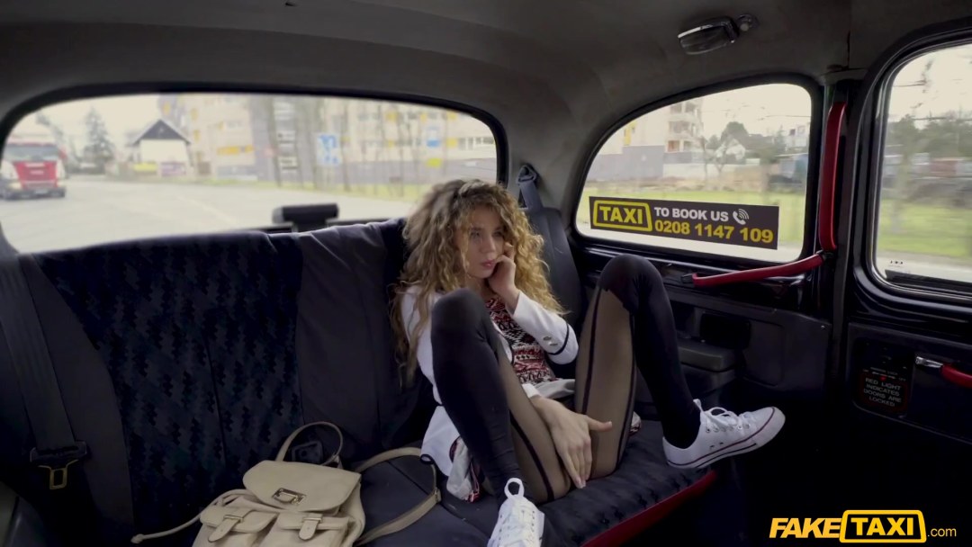 Taxi falso rubio katya