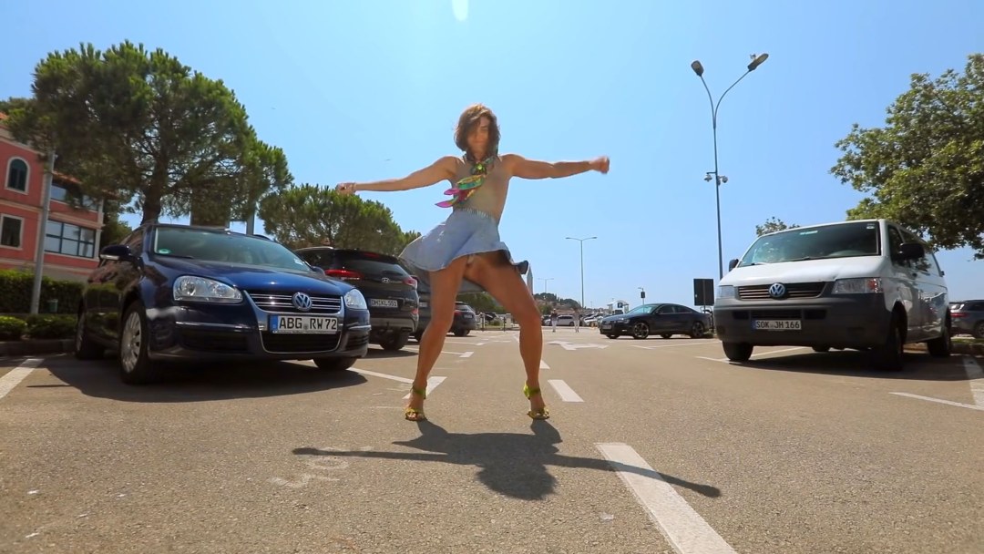 Alina Artz está caliente