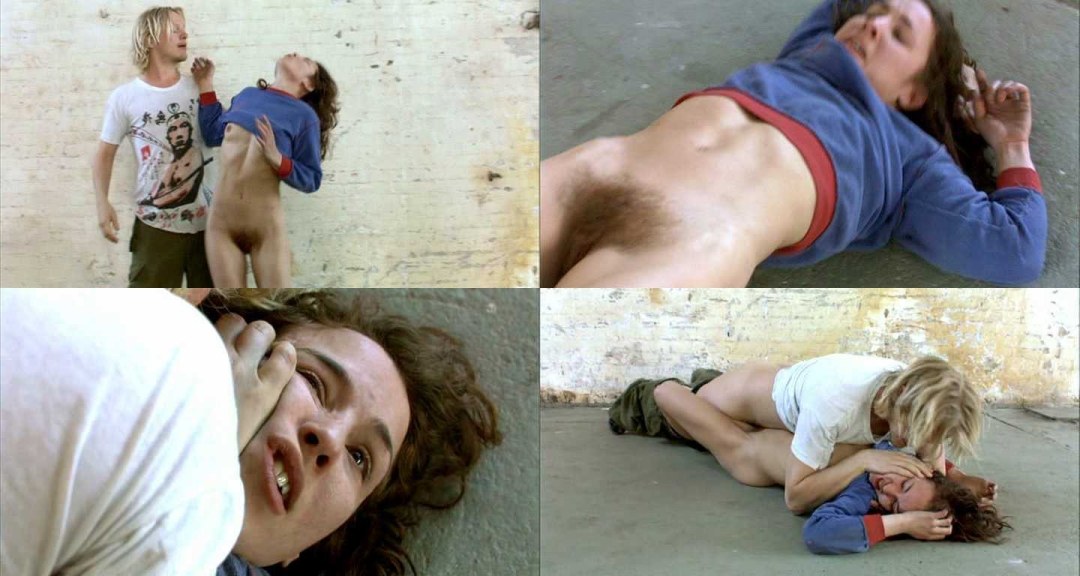 Numi rapas desnudos en películas