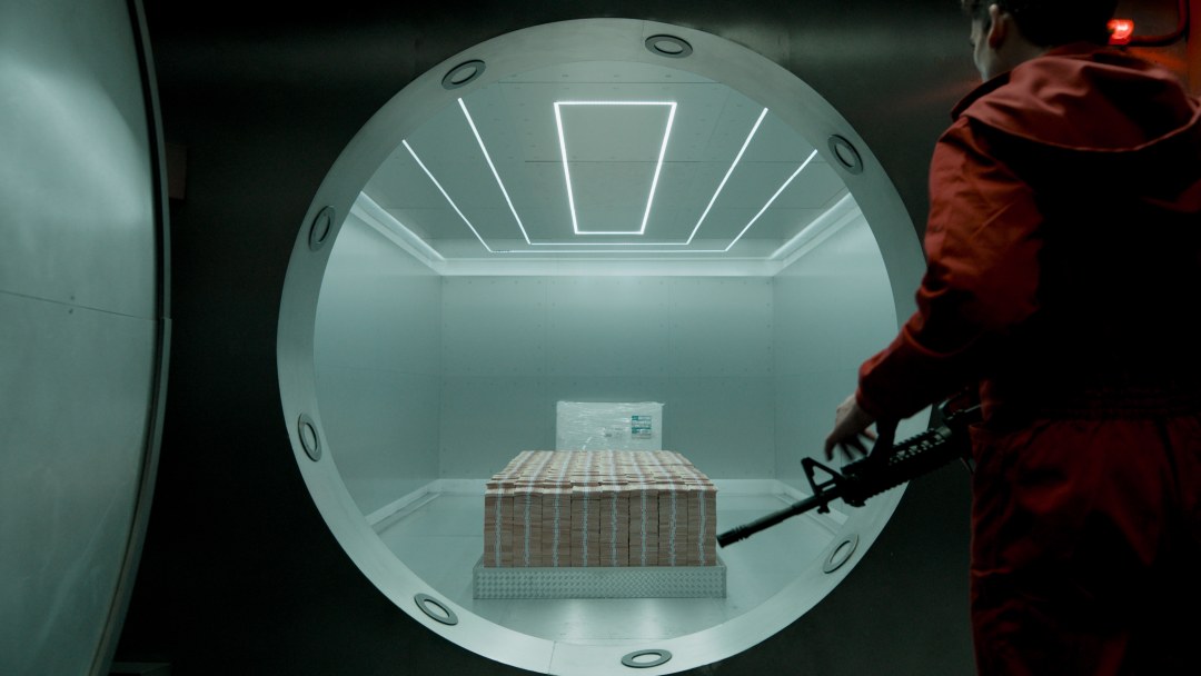Rodrigo de la Surna Paper House