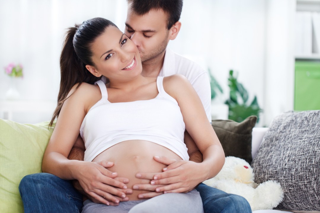 Poses anteriores para una mujer embarazada