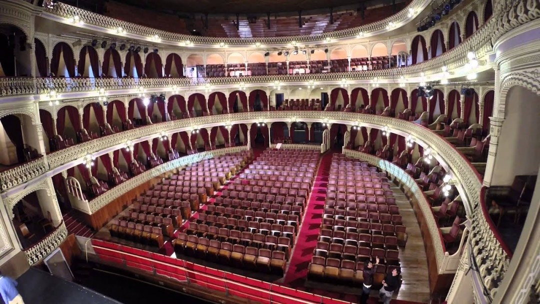 Grand Theatre Falls Cadis