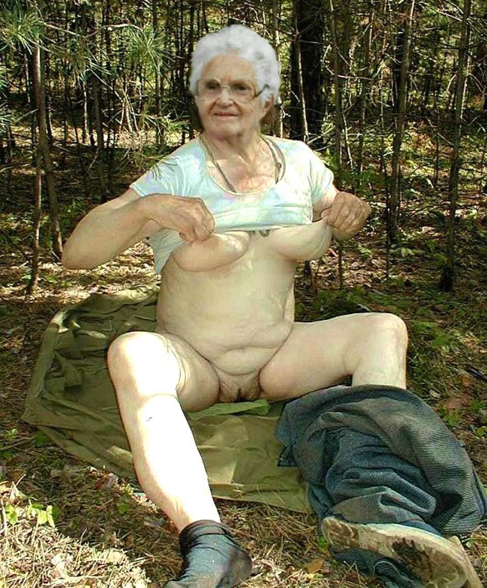 Ancianas desnudas
