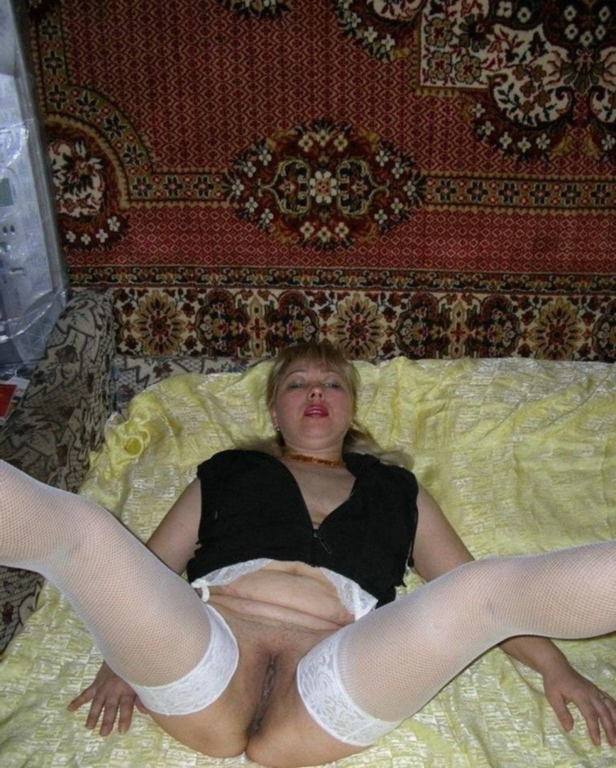 Mujeres provinciales desnudas