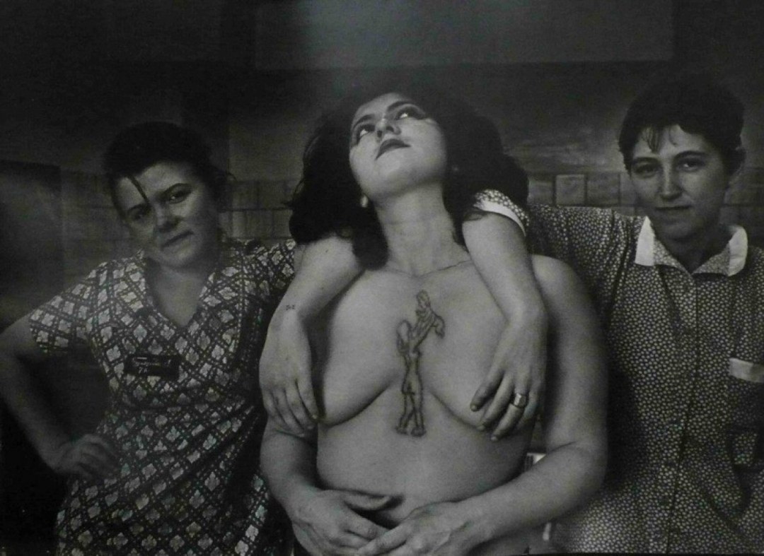 Penny en la zona femenina