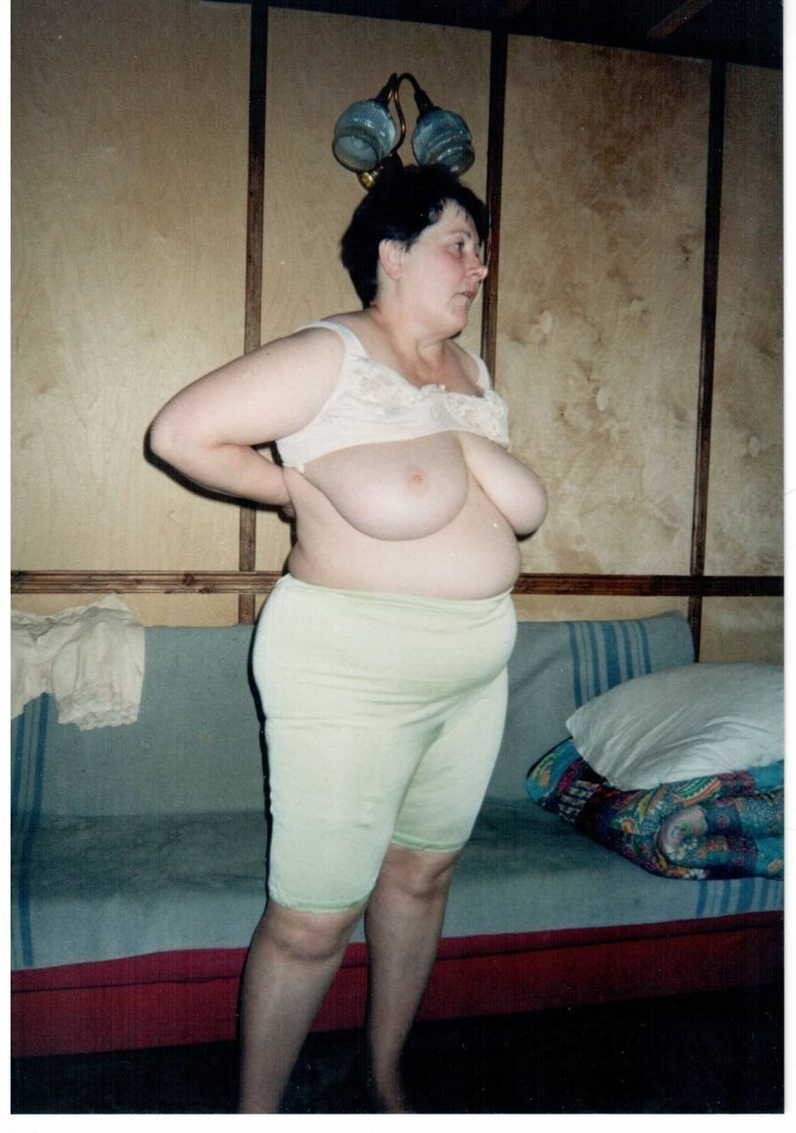 Mujeres de ancianos desnudas en pantalones