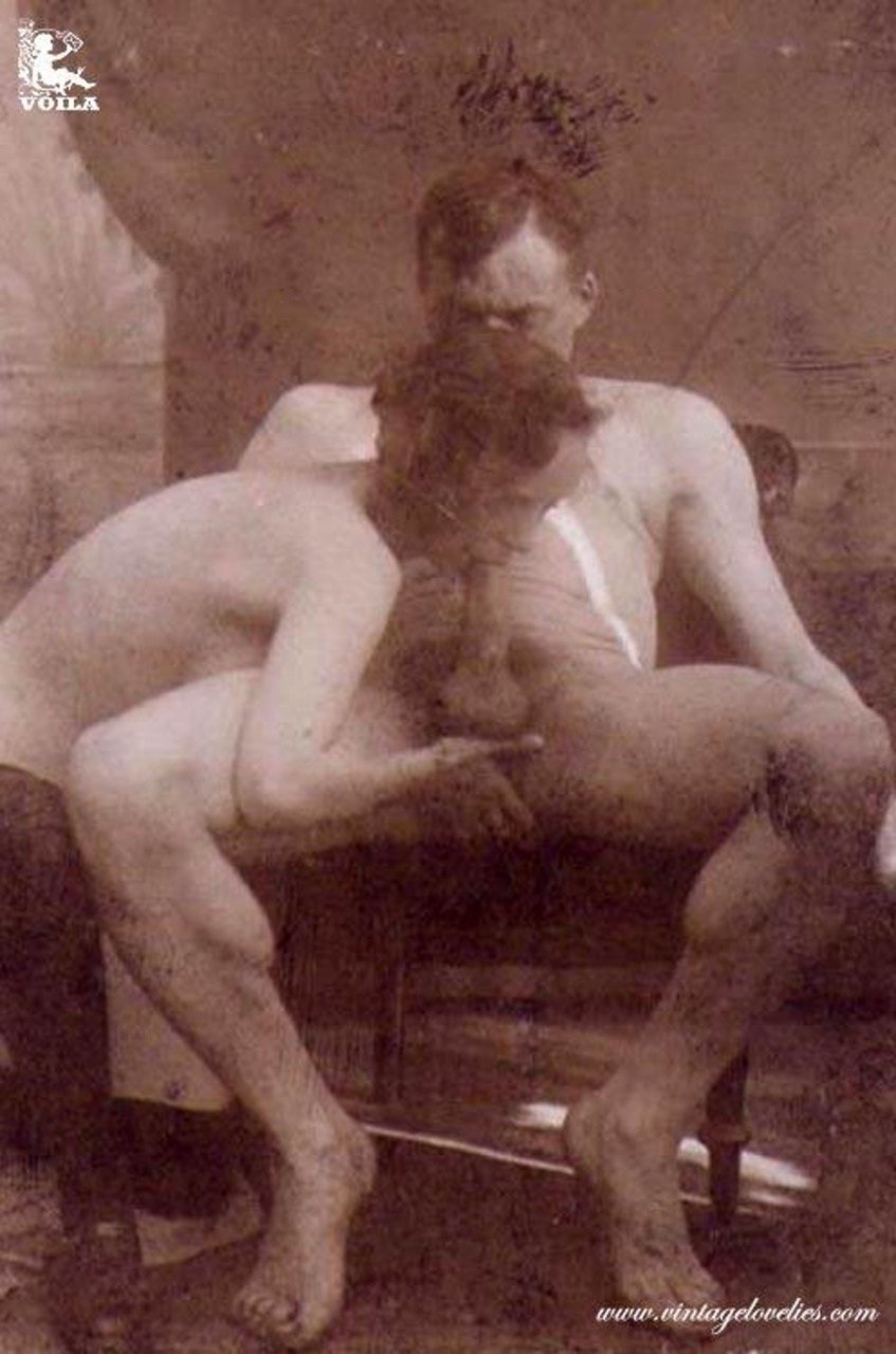 Las primeras fotos pornográficas