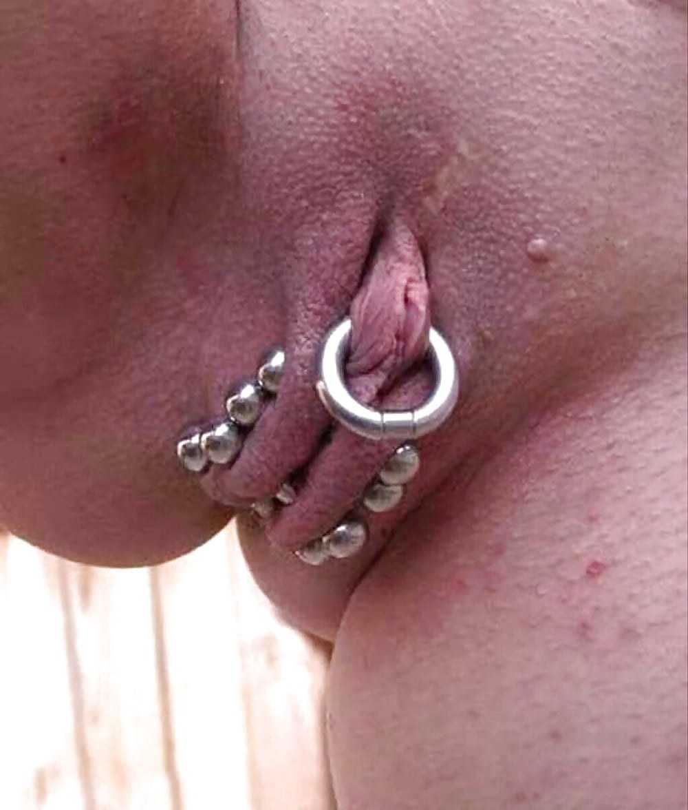 Piercing íntimo extremo