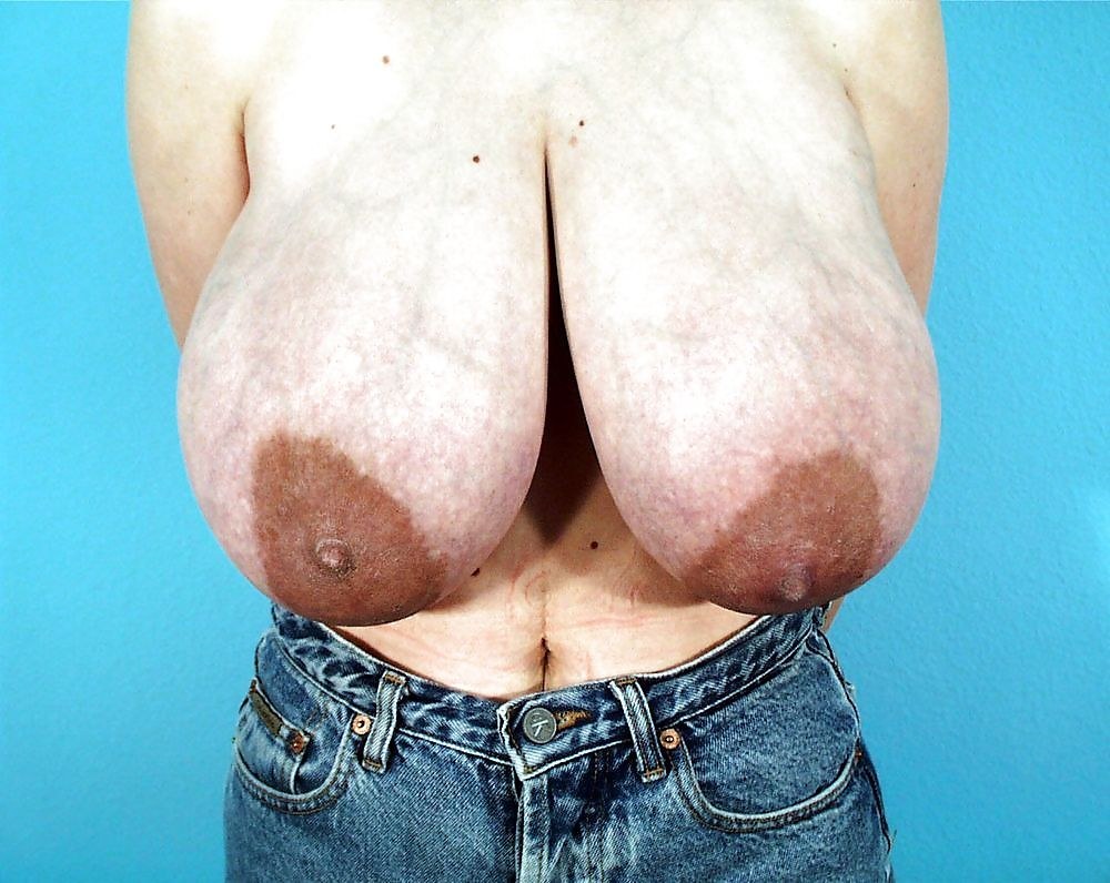 Enormes tetas feas