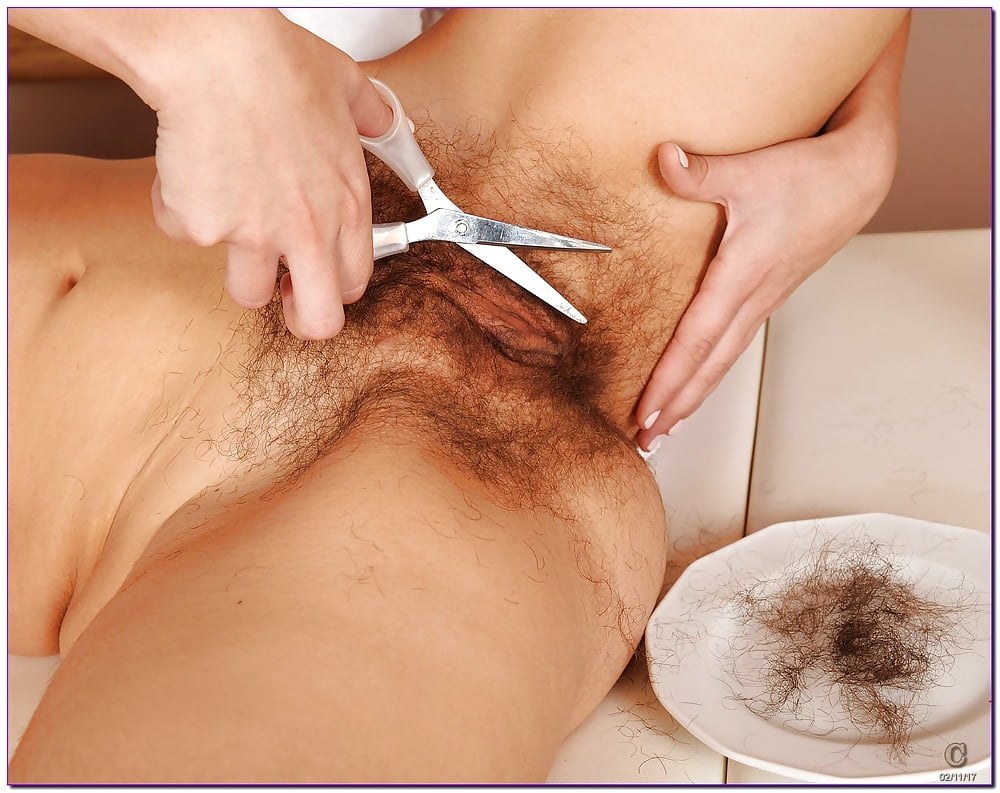 Mujeres de corte de pelo íntimos