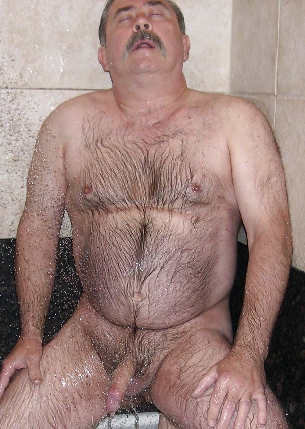 Viejos hombres peludos