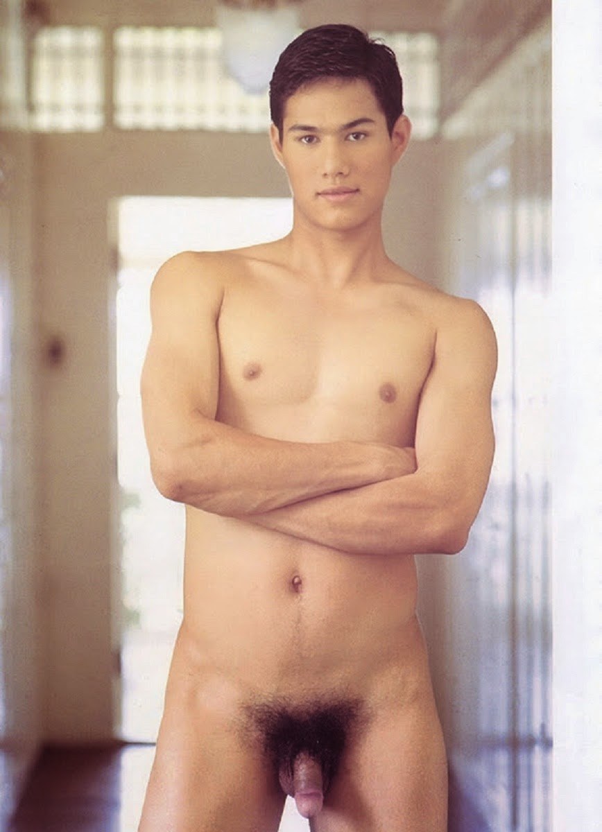 Chicos asiáticos desnudos kazajos