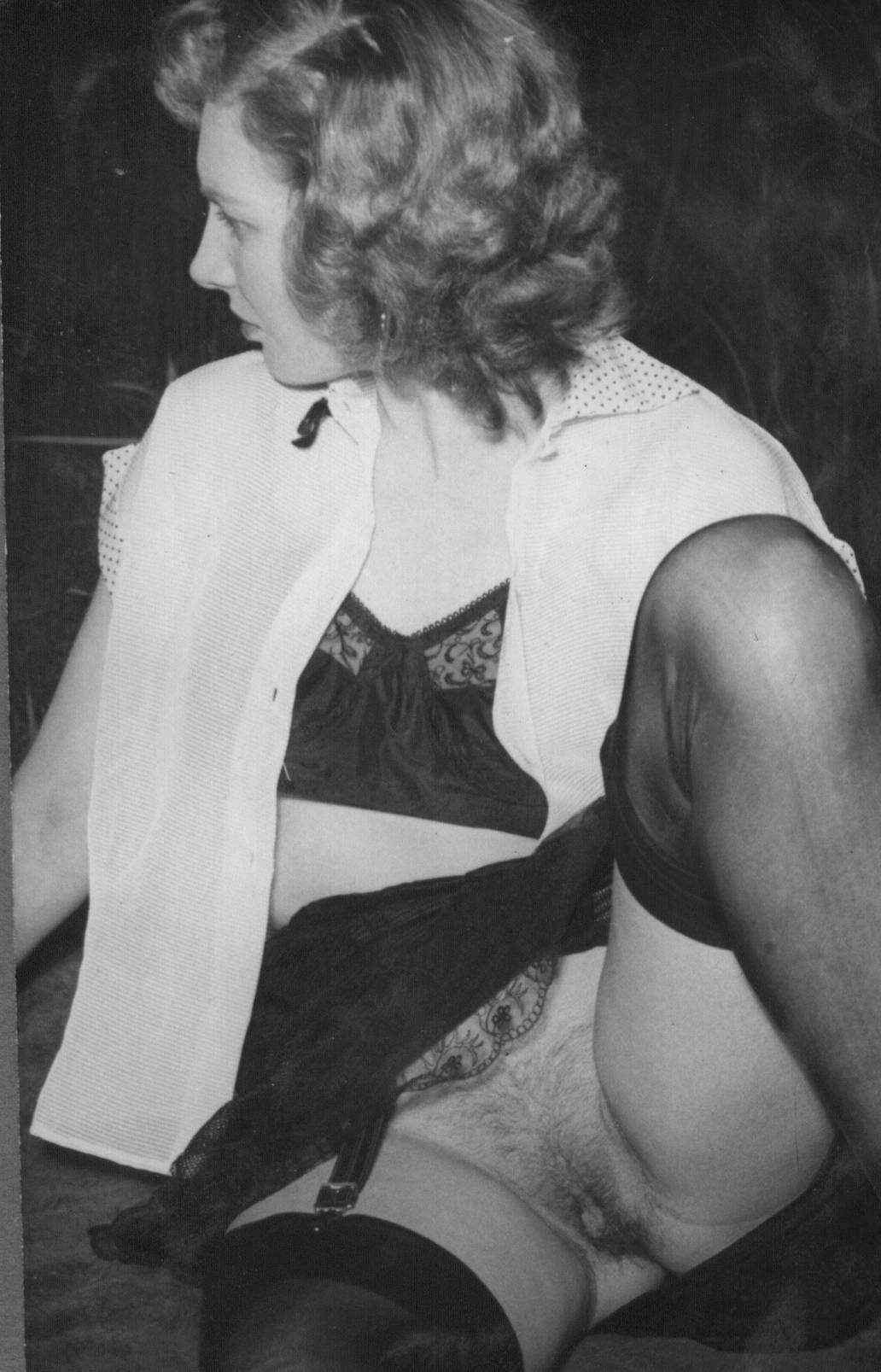Mujeres retro sin bragas