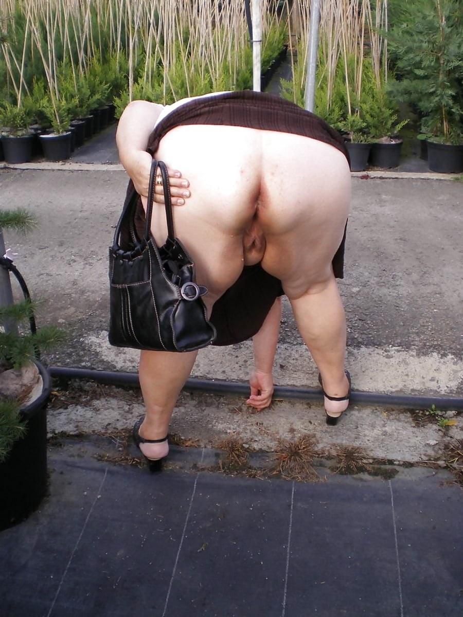 Caca de mujeres desnudas gordas