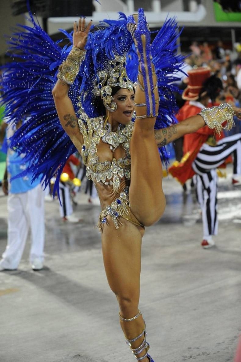 Andrea Martins Brasili Carnaval