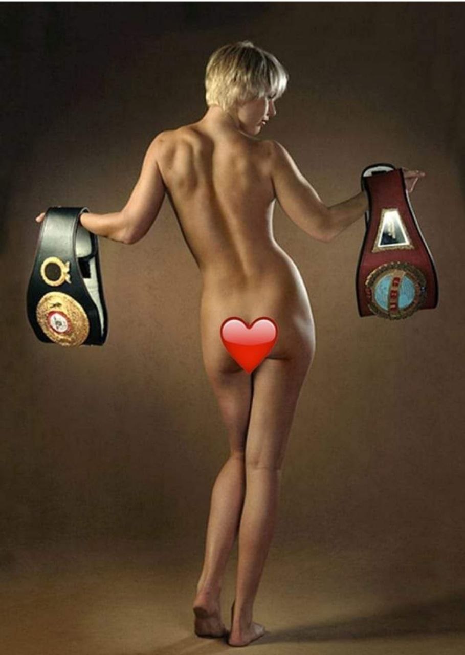 Natalia Ragozina desnuda