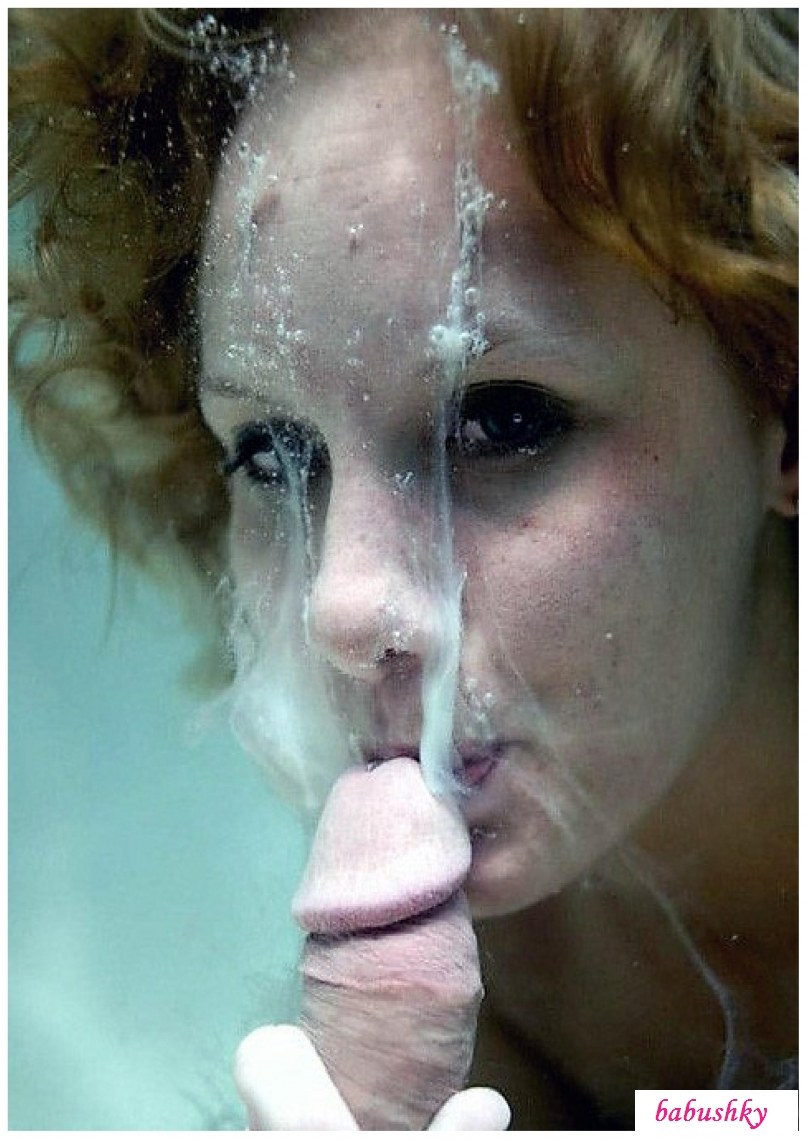 Cumshot en el agua es una selección
