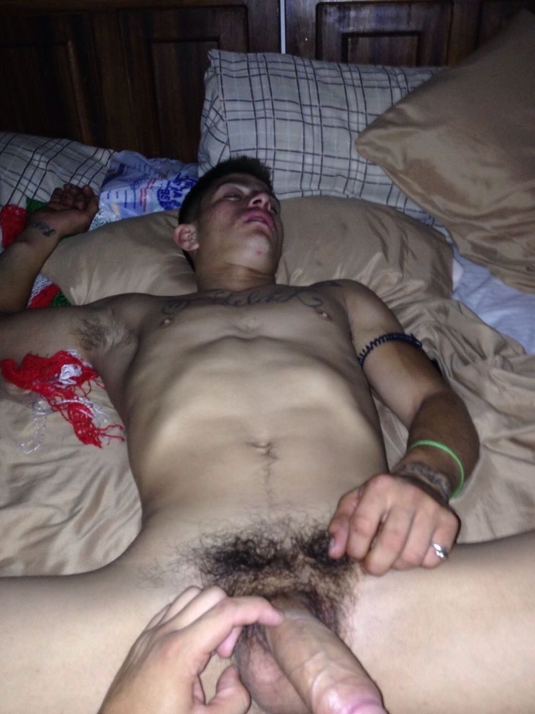 Dormir nake eborry boy pene está cerca
