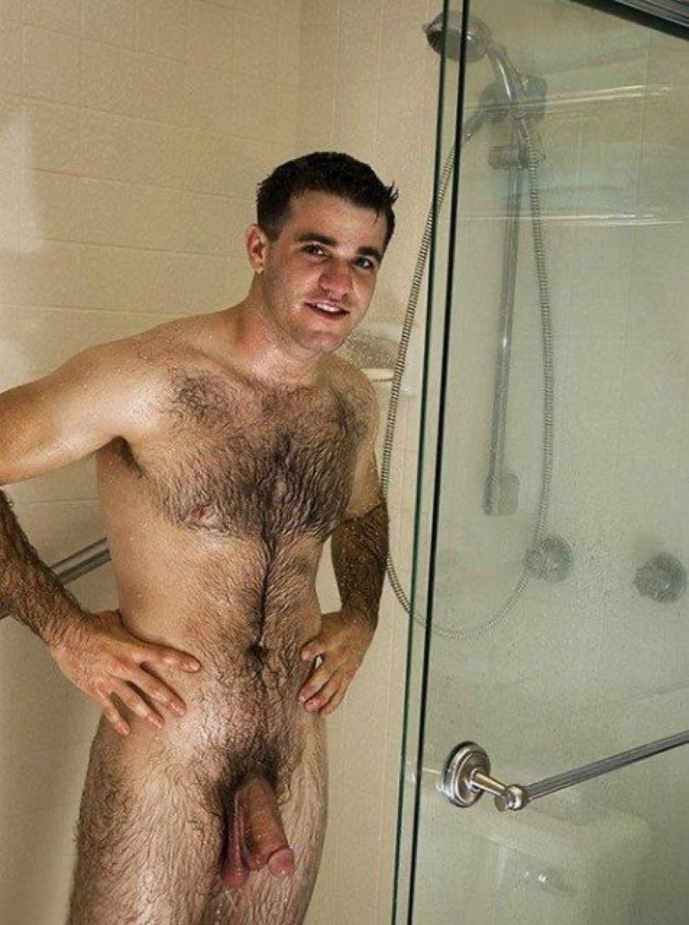Jóvenes peludos desnudos